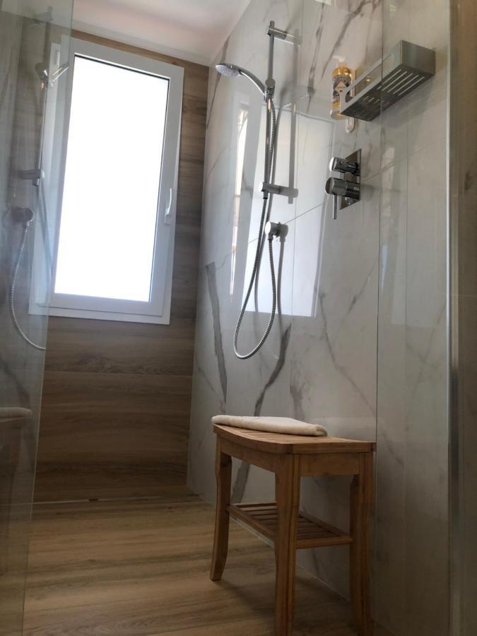 Hotel Croce Di Malta Линяно Сабиадоро Екстериор снимка